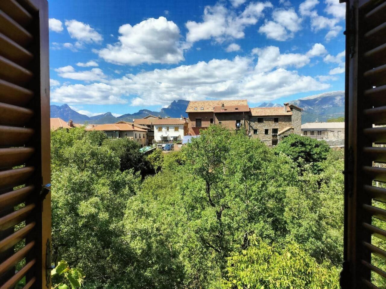 Apartamento EL CAJIGAR ORDESA 6-8 pax Laspuña Exterior foto